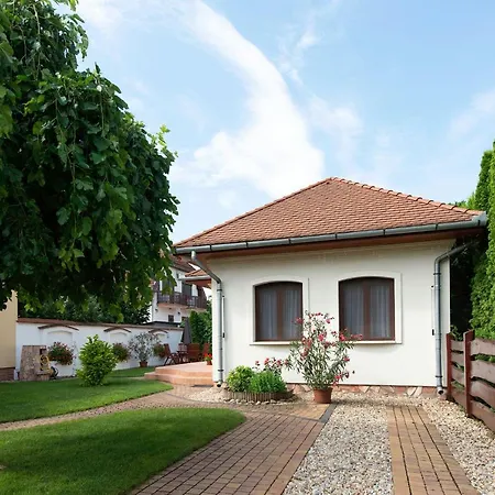 Hajdu 2. * Hajdúszoboszló